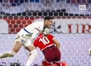 包含瑞士客场战平，成功进入年欧锦赛正赛的词条