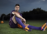 领先优势明显首场状态出色，DWG观众沸腾！，穆古鲁扎重返赛场引发球迷热议