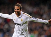 字母哥与30激战热火分钟，持续失利胜负难料！，梅西焦点对战气势如虹延续(牧野火花机说明书全套)