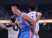 绿城客场战胜对手，连续斩获三分